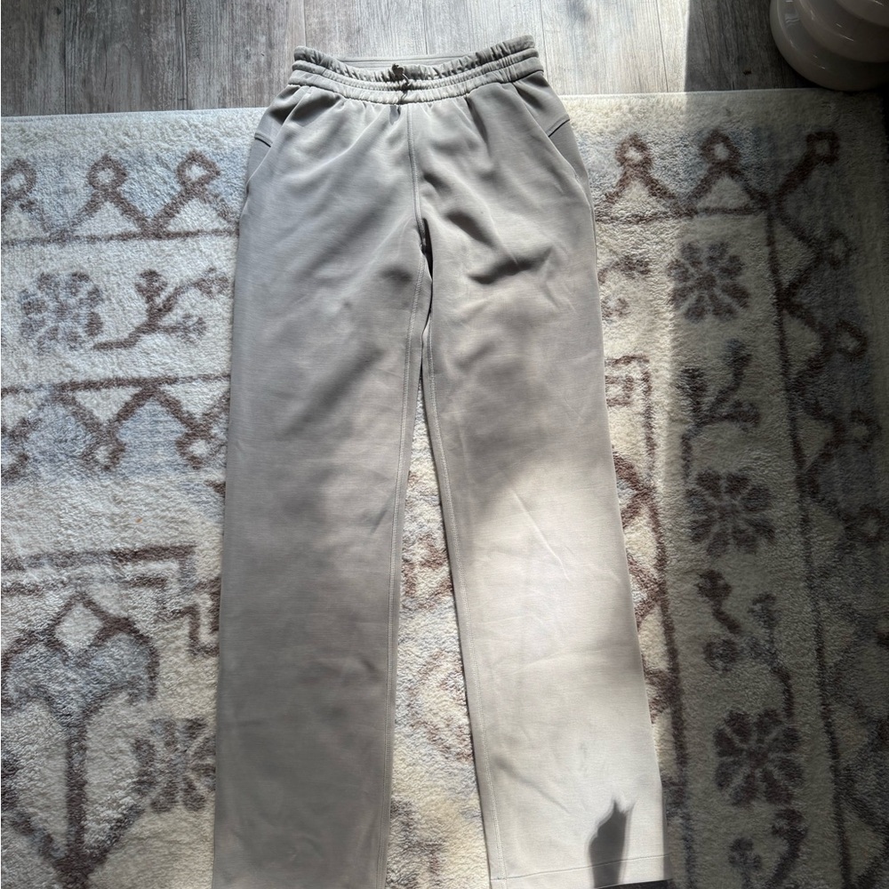 Lululemon softstreme sweatpants size 2